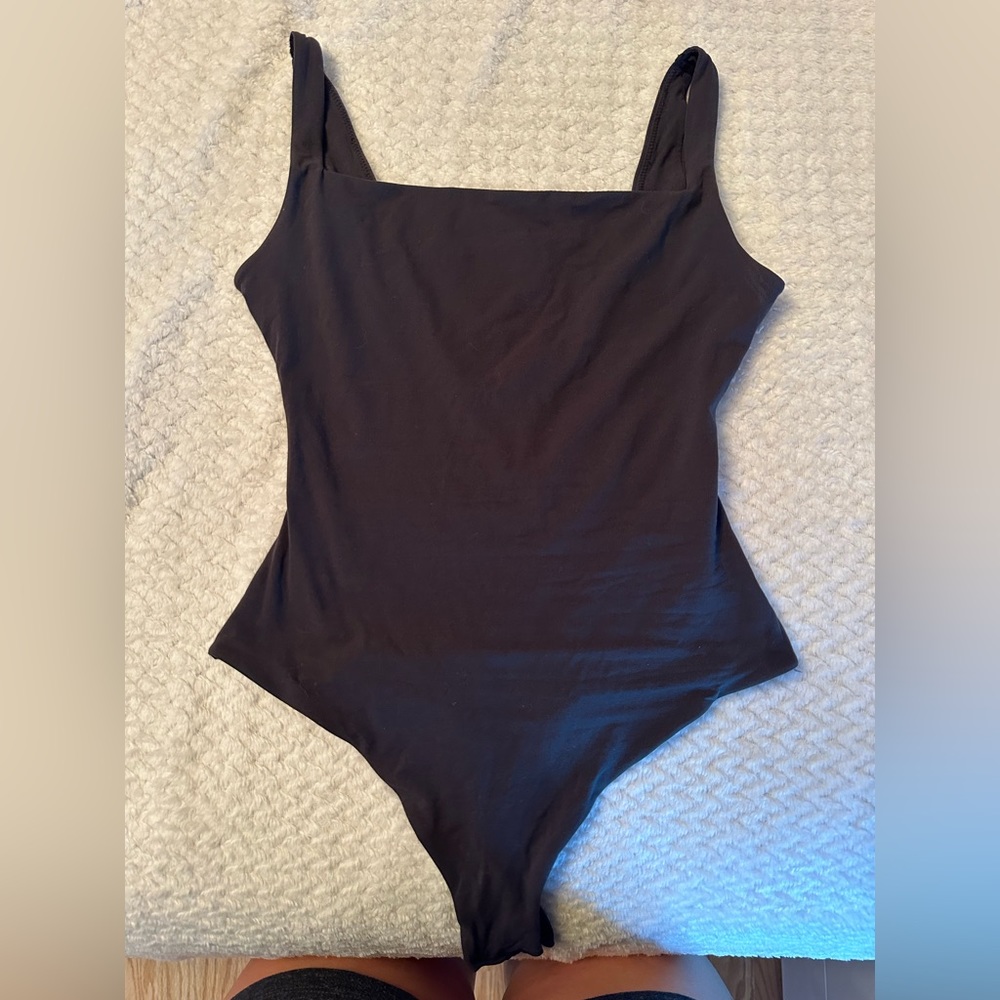 SKIMS Fits Everybody Square Neck Bodysuit Onyx